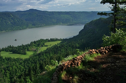 Cape Horn Overlook trail